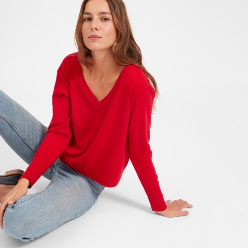 Everlane W The Cashmere V-Neck Cropped Sweater Red